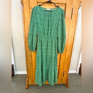Kirundo Maxi Dress Green Floral Tiered Very Flattering & Feminine Size Large
